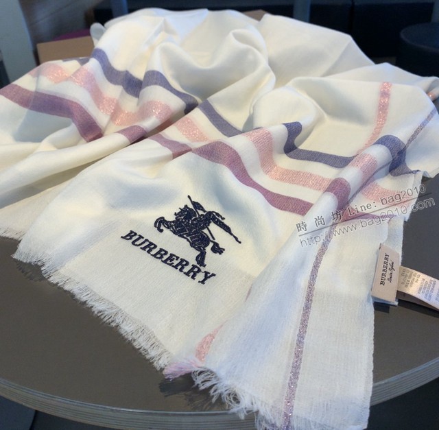 Burberry新品經典巴格羊絨圍巾 巴寶莉2021新款小格紋女士圍巾  mmj1589